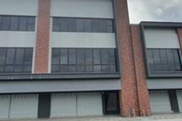 Baris Place @ Setia Mayuri