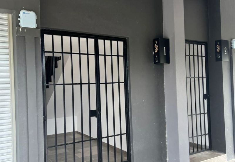 Baris Place @ Setia Mayuri