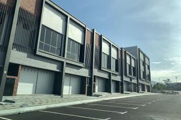 Baris Place @ Setia Mayuri