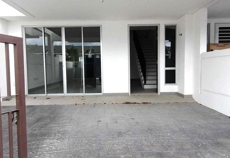 Dayana @Nilai Impian