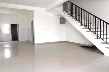 Dayana @Nilai Impian