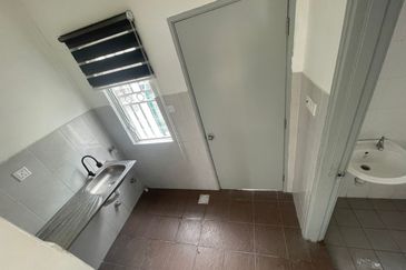 PELANGI HEIGHTS (TAMAN KAYANGAN)