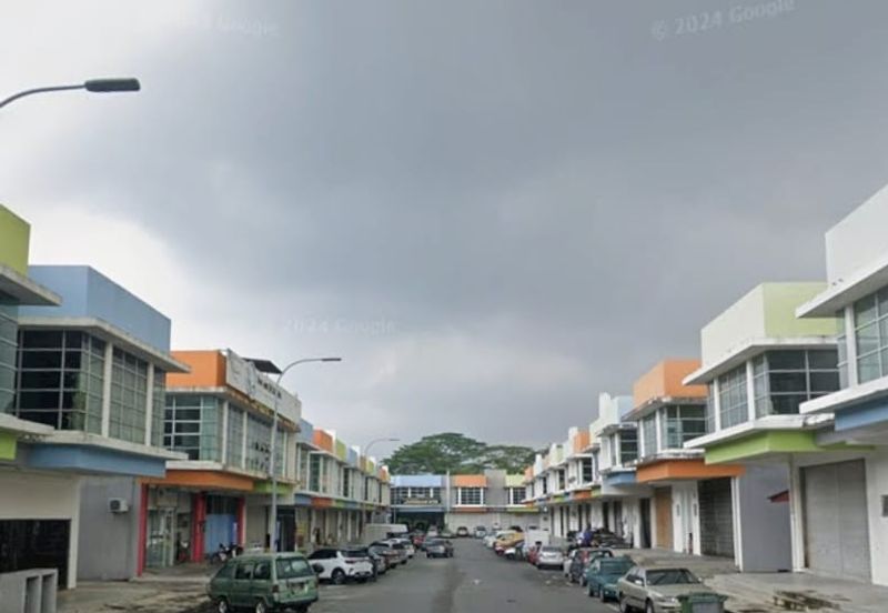 Medan Perniagaan Senawang Jaya, Senawang, Negeri Sembilan 1.5 Storey Link Factory/Warehouse For Rent