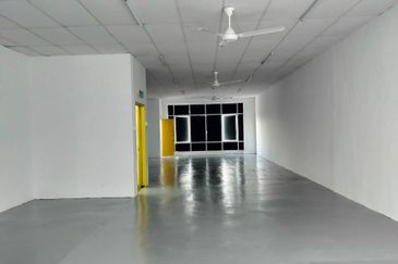 BANDAR PRIMA SENAWANG, NEGERI SEMBILAN 2 STOREY SHOPLOT FOR RENT