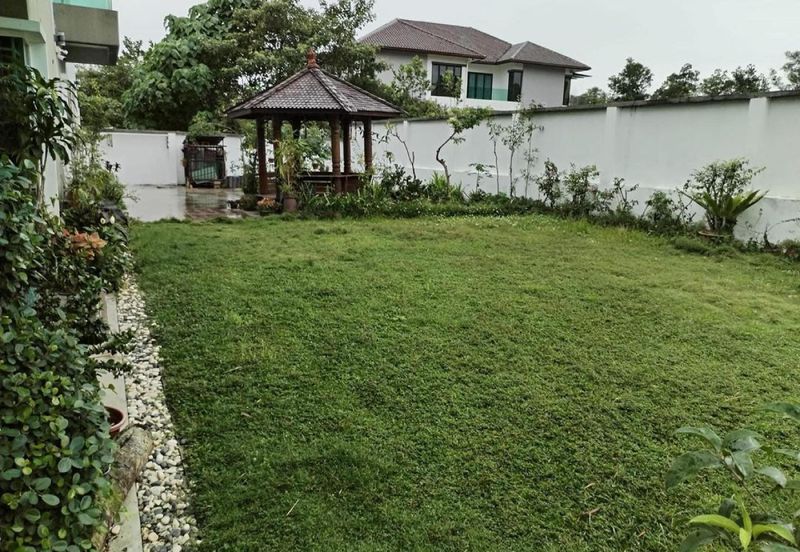Nilai Spring Villas