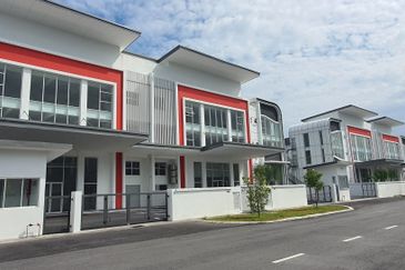 Suria Industrial Park (SIP)