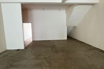 Oakland Commercial Centre