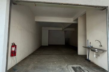 Oakland Commercial Centre