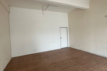 Oakland Commercial Centre