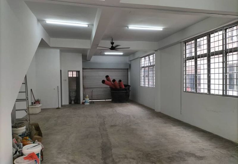 Oakland Commercial Centre