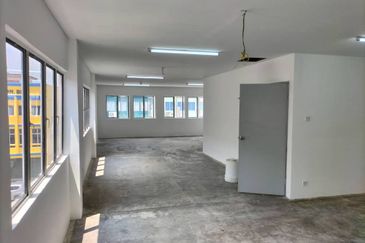 Oakland Commercial Centre