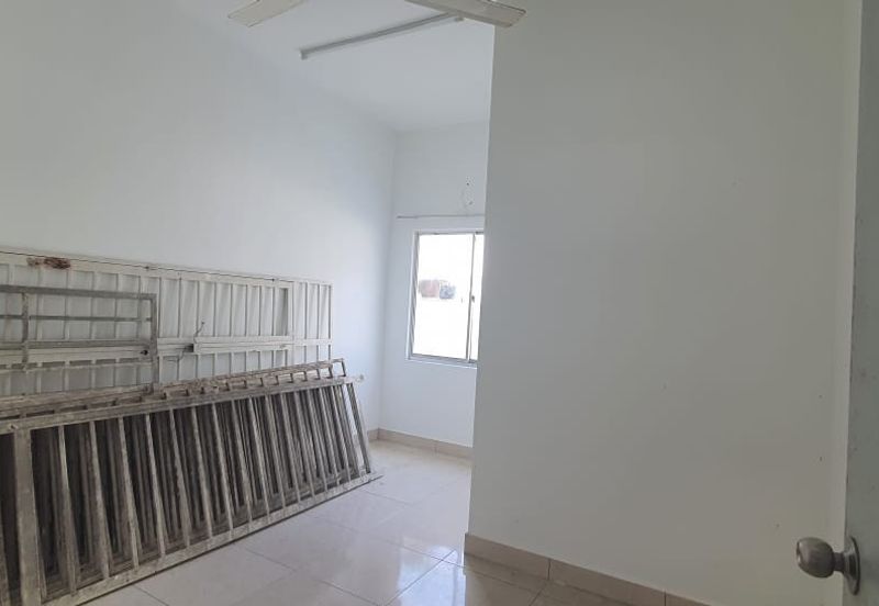 PELANGI HEIGHTS (TAMAN KAYANGAN)