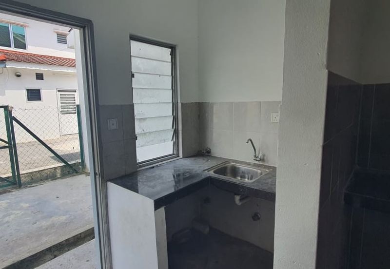 PELANGI HEIGHTS (TAMAN KAYANGAN)