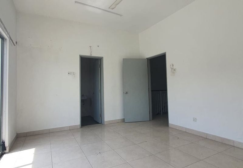 PELANGI HEIGHTS (TAMAN KAYANGAN)