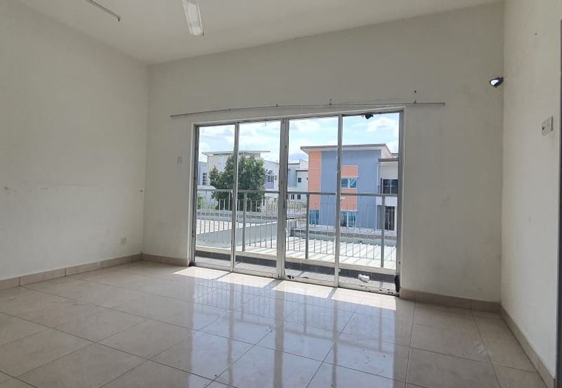 PELANGI HEIGHTS (TAMAN KAYANGAN)