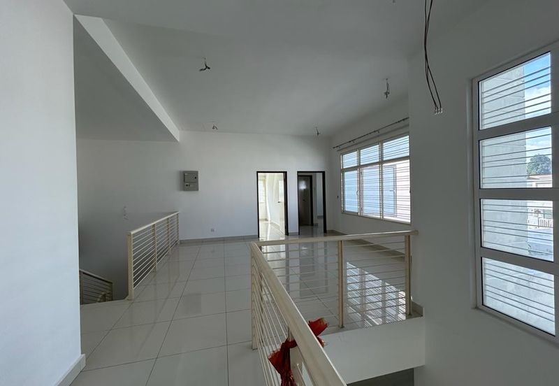 PELANGI HEIGHTS (TAMAN KAYANGAN)