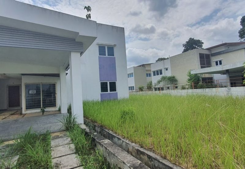 PELANGI HEIGHTS (TAMAN KAYANGAN)