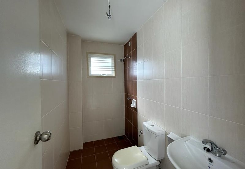 PELANGI HEIGHTS (TAMAN KAYANGAN)