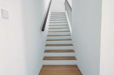 BANDAR AINSDALE FASA 3B (TENANG)