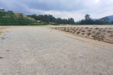 FREEHOLD AGRICULTURE LAND, ZONING INDUSTRI AREA FOR SALE MANTIN JALAN SEREMBAN