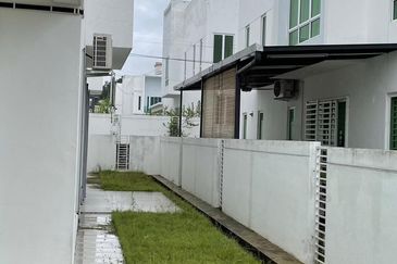 HIJAYU 3B @ BANDAR SRI SENDAYAN