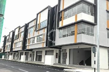 Alpinia Retail Avenue