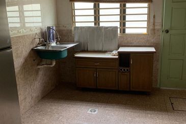 Perdana College Heights