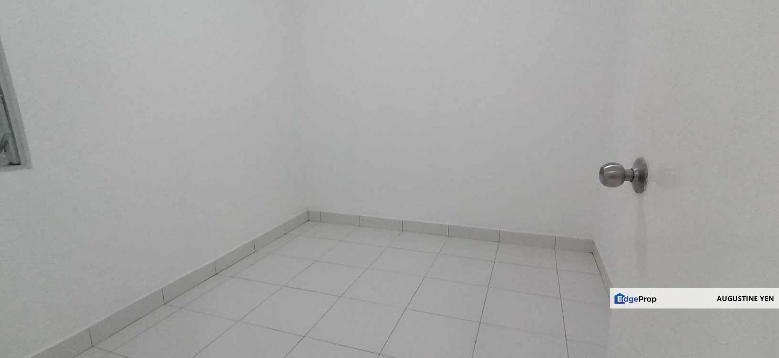 Newly Reno Double Storey House for Sale Setia Ecohill Semenyih Near Ecohill Walk Mall, Selangor, Semenyih