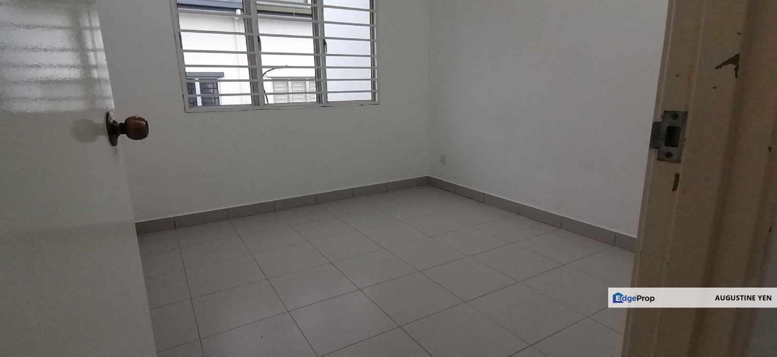 Newly Reno Double Storey House for Sale Setia Ecohill Semenyih Near Ecohill Walk Mall, Selangor, Semenyih