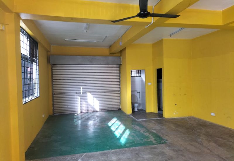 Oakland Commercial Centre