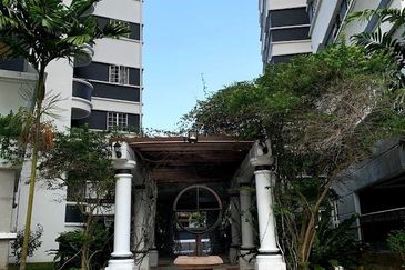 LE RENAISSANCE @ TAMAN BUKIT KAYA