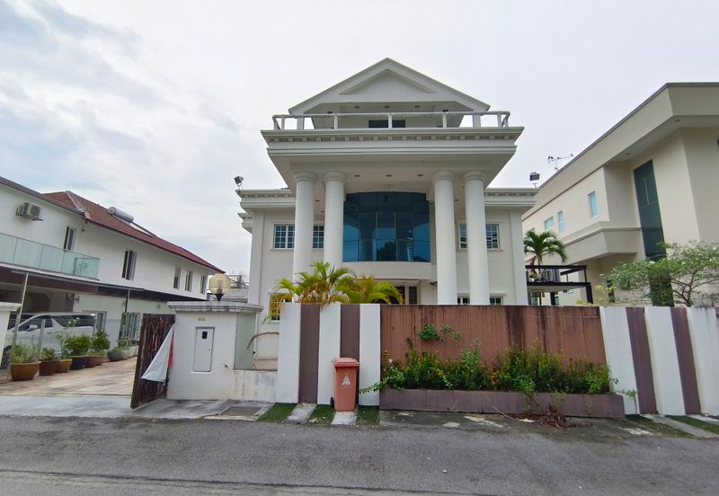 Tropicana Golf & Country Resort