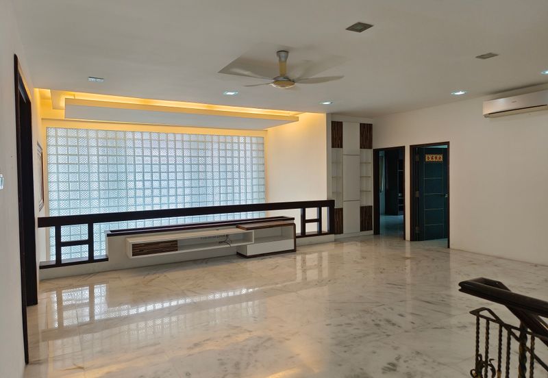 Tropicana Golf & Country Resort