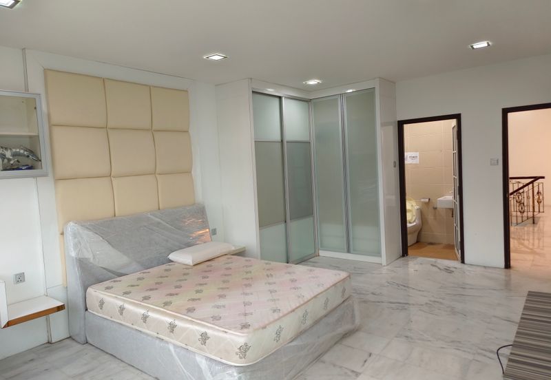 Tropicana Golf & Country Resort