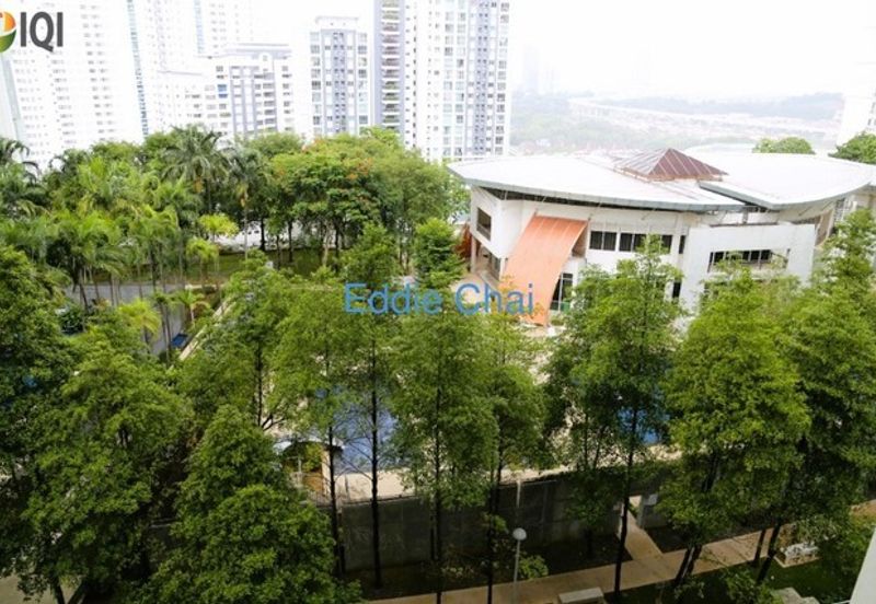 Metropolitan Square Condominium