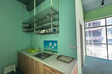 Ritze Perdana Business Center