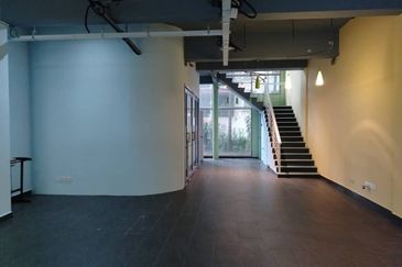 Ritze Perdana Business Center