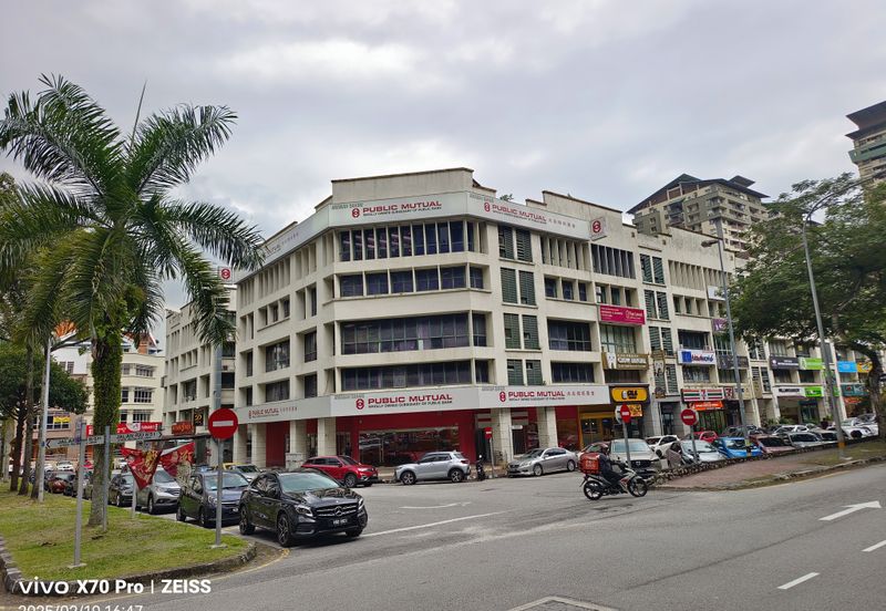 Ritze Perdana Business Center