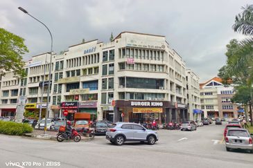 Ritze Perdana Business Center