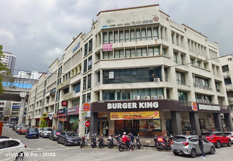 Ritze Perdana Business Center