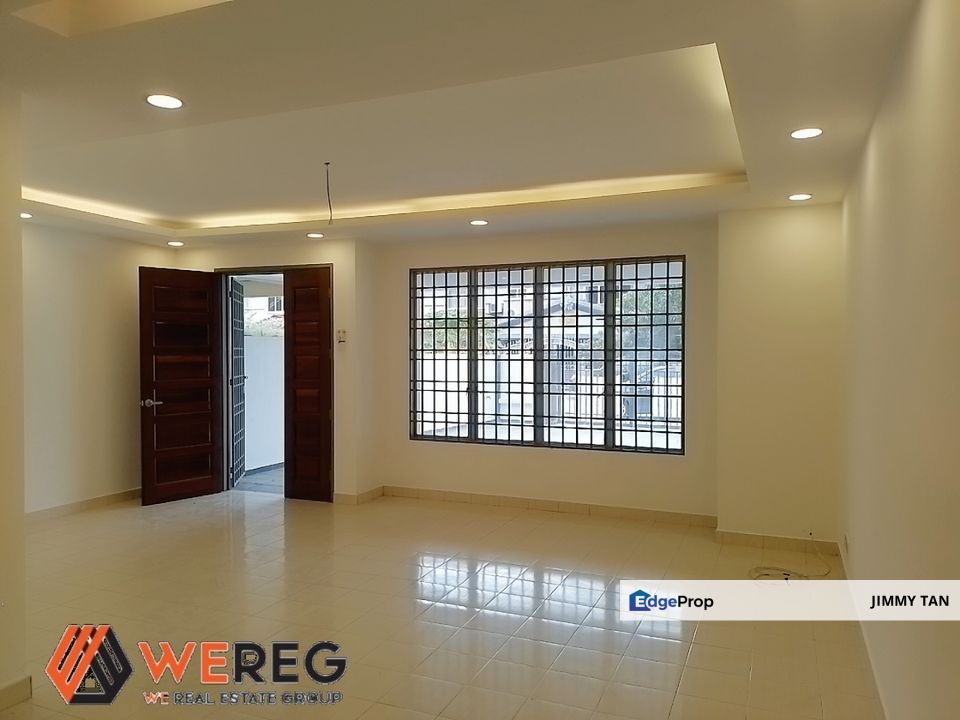 Renovated Bandar Parkland Double Storey House For Sale for Sale RM738