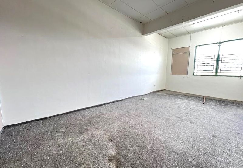 Jalan Damar, Glenmarie Cove, Port Klang 2 Storey Shop Lot For Rent