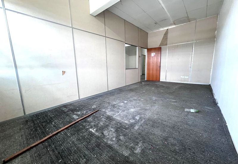 Jalan Damar, Glenmarie Cove, Port Klang 2 Storey Shop Lot For Rent