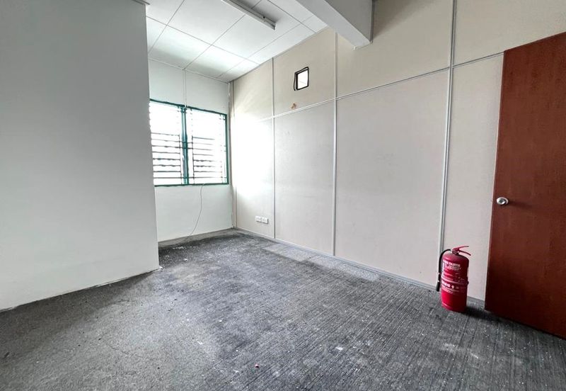 Jalan Damar, Glenmarie Cove, Port Klang 2 Storey Shop Lot For Rent