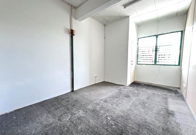 Jalan Damar, Glenmarie Cove, Port Klang 2 Storey Shop Lot For Rent