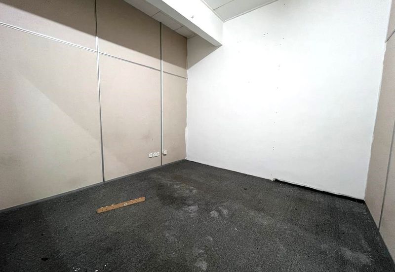 Jalan Damar, Glenmarie Cove, Port Klang 2 Storey Shop Lot For Rent