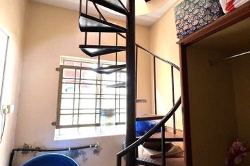 Lorong Batu Nilam 13