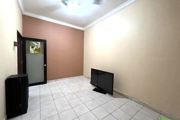 Lorong Batu Nilam 13