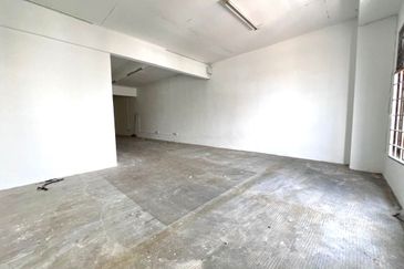 Bayu Tinggi Commercial Centre -Taipan