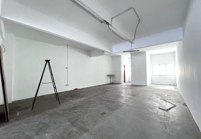 Bayu Tinggi Commercial Centre -Taipan